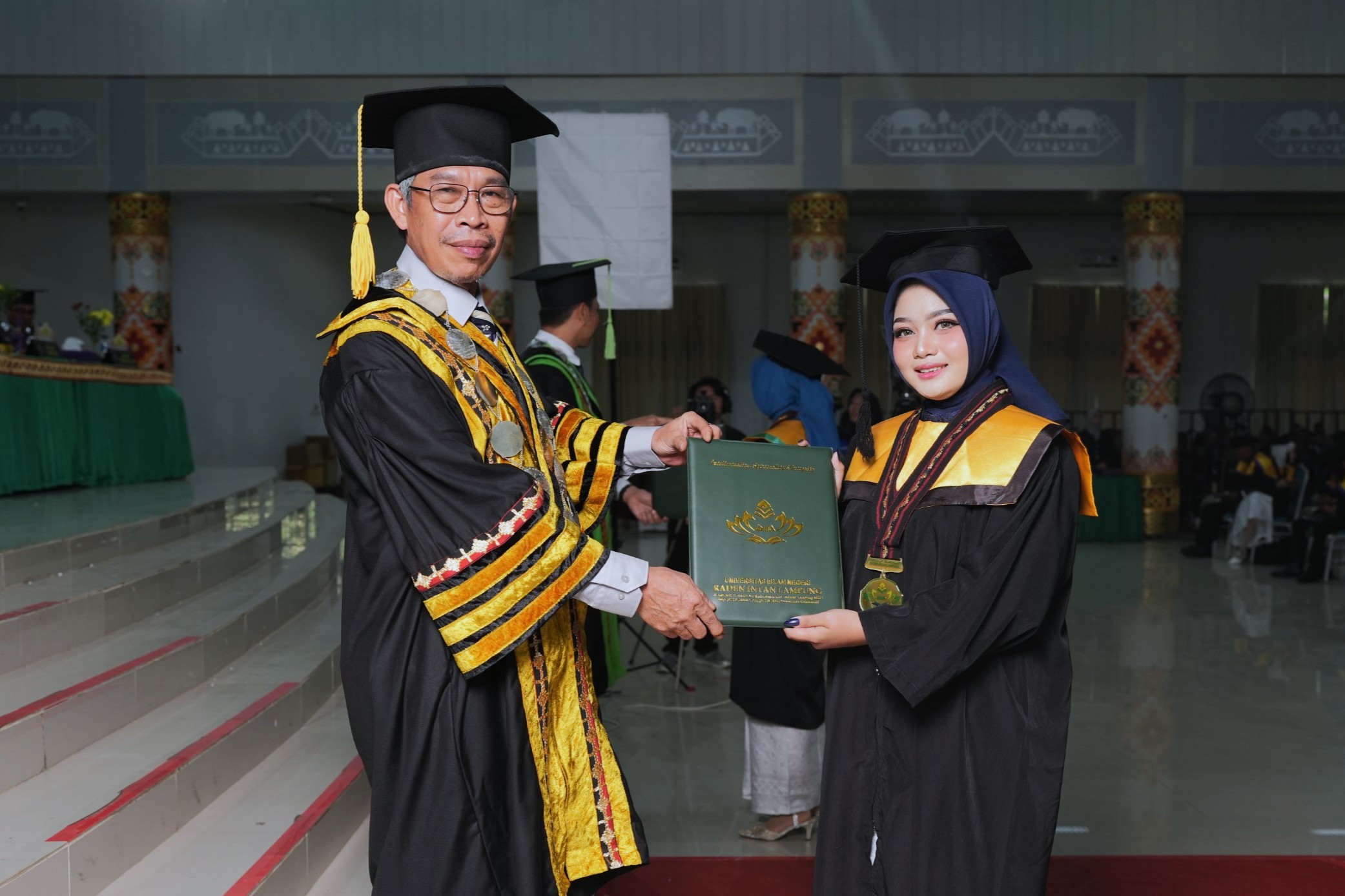 50 Wisudawan FDIK UIN RIL Resmi Dikukuhkan, Dekan FDIK Dorong Lulusan Jadi Agen Dakwah Moderat Berdaya Saing Global